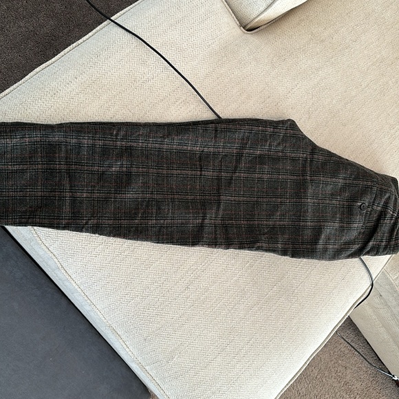 Wilfred Plaid Cropped Pants - Picture 2 of 3